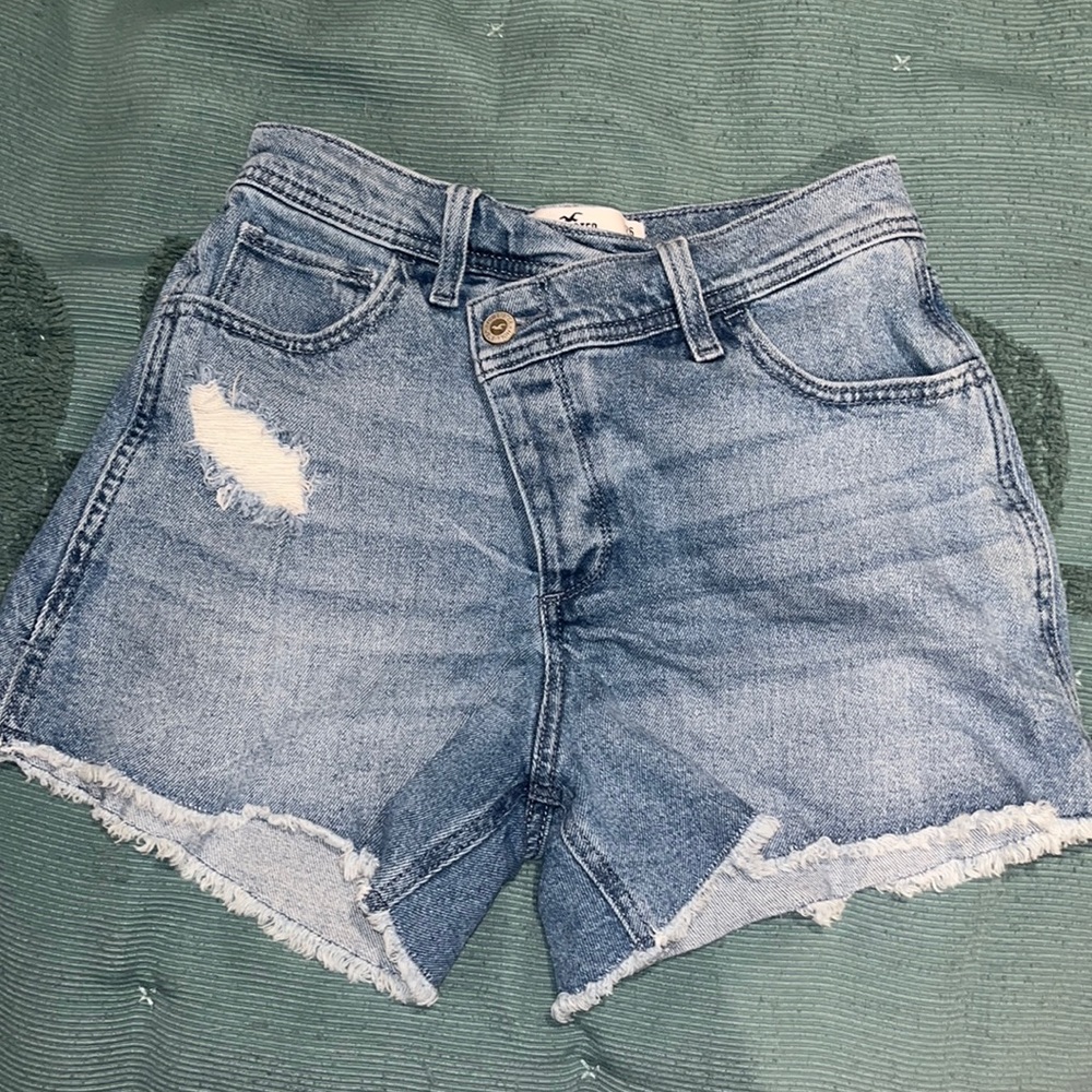 Hollister high waist criss cross shorts